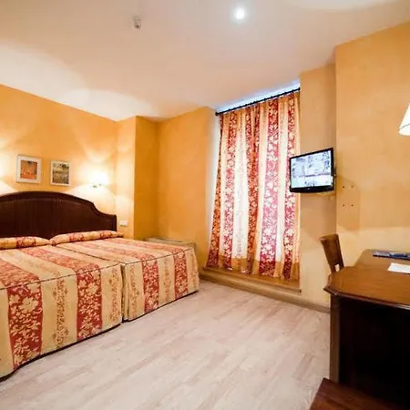 Cordon Hotel 3*